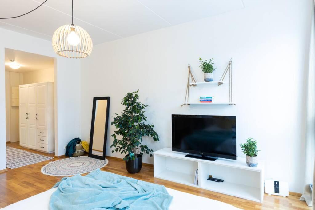 Apartament Lovely 5 Min Walk From Old Town And Seaside *