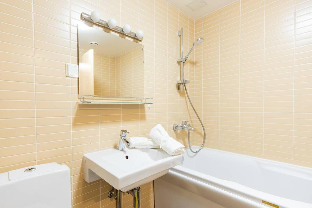 Apartament Lovely 5 Min Walk From Old Town And Seaside *
