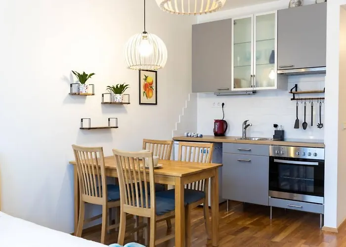 Lovely Studio 5 Min Walk From Old Town And Seaside