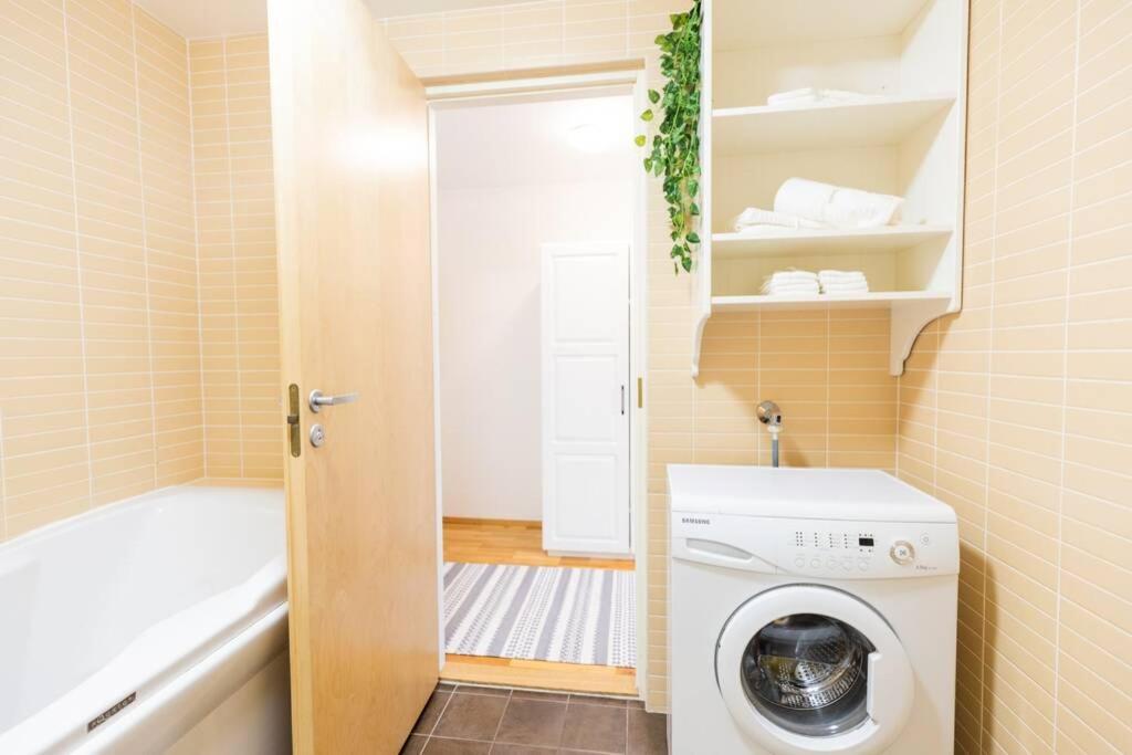 Apartment Lovely 5 Min Walk From Old Town And Seaside *